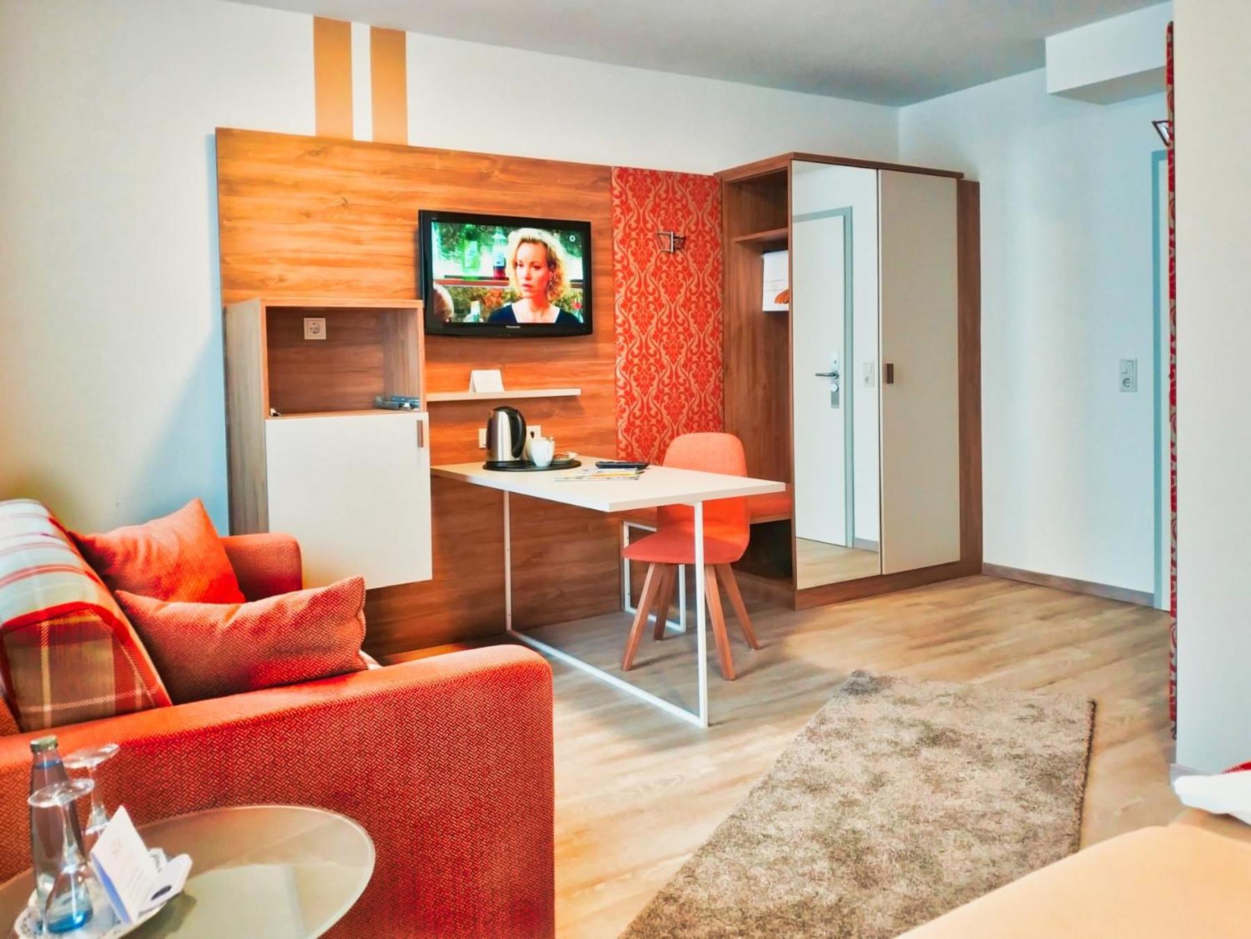 Hotel Maurer Saarwellingen Экстерьер фото
